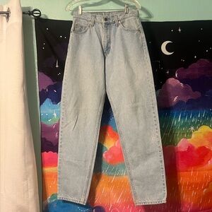 90’s Levi’s mom jeans